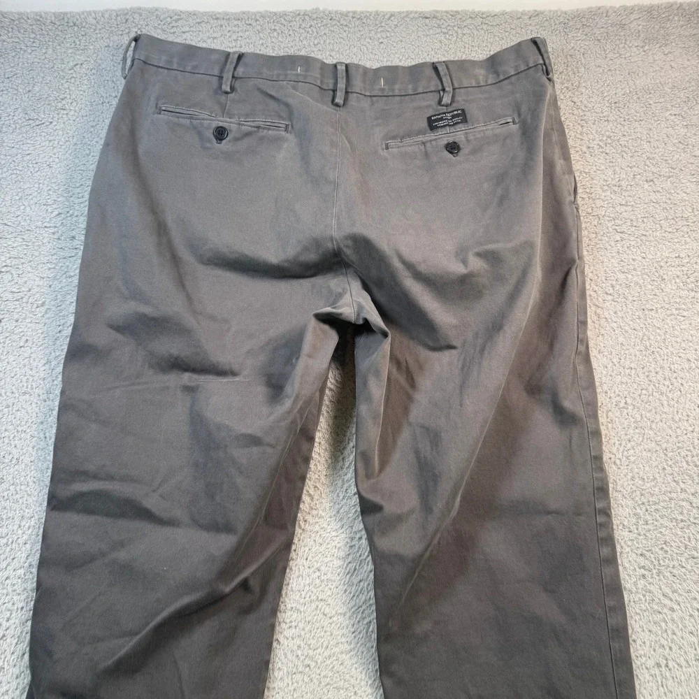 Banana Republic Mens Tapered Chino Pants Charcoal Gray Stretch 38x32